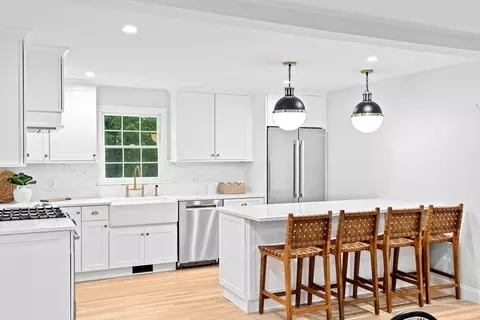 Kitchen - 14 Spring St, Hingham, MA 02043 photo 4 of 5