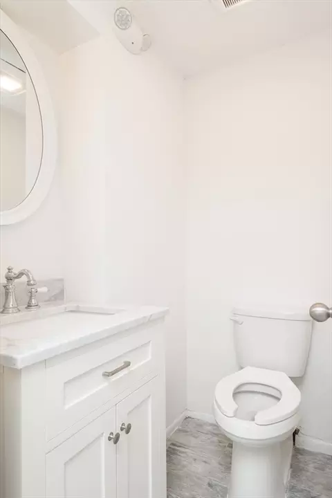 Bath - 1620 Beacon St, Brookline, MA 02446 photo 1 of 5