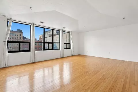 531 Main St #403M, Worcester, MA 01608 photo 2