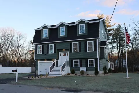 1 Tremblay Ave, Tewksbury, MA 01876