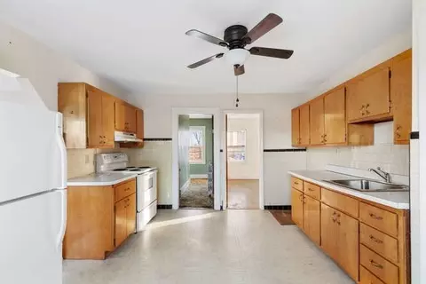 13 Highland St, Wakefield, MA 01880 photo 7