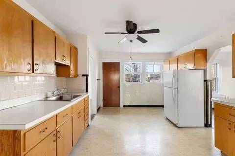 13 Highland St, Wakefield, MA 01880 photo 4