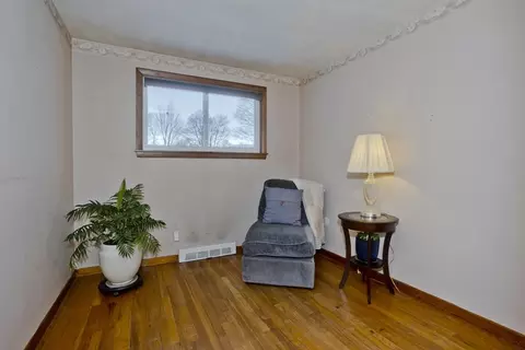 68 Hamilton St, Springfield, MA 01119 photo 17