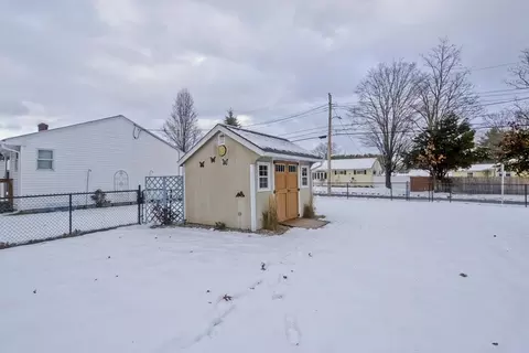 68 Hamilton St, Springfield, MA 01119 photo 27