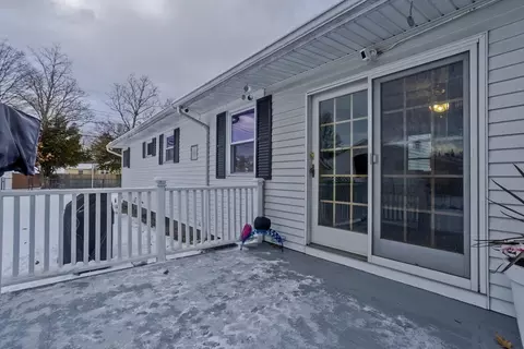68 Hamilton St, Springfield, MA 01119 photo 22
