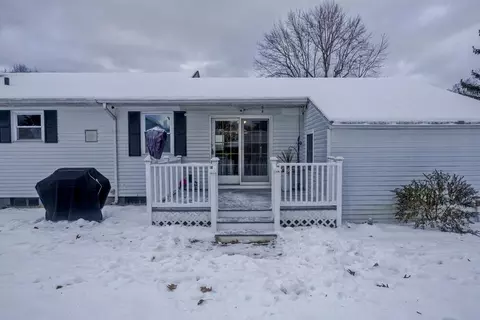 68 Hamilton St, Springfield, MA 01119 photo 24