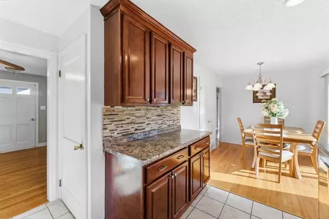 43 Houston Rd, West Springfield, MA 01089 photo 13