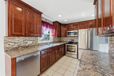 43 Houston Rd, West Springfield, MA 01089 photo 10