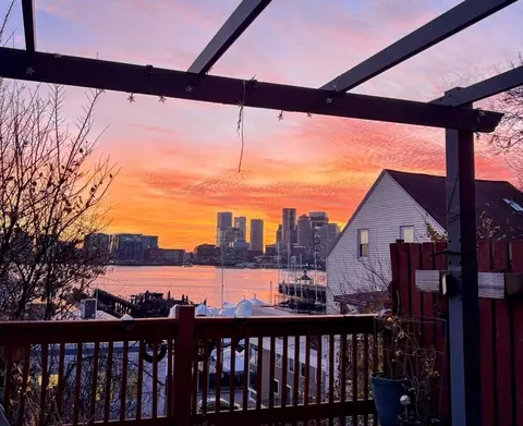 213 Webster St #1, Boston, MA 02128