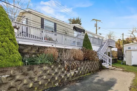 45 Kins Ct, Onset, MA 02558 photo 2
