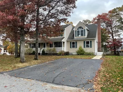 18 Cumberland St, Attleboro, MA 02703