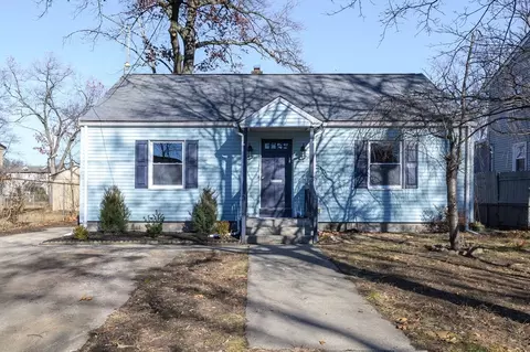 97 Parallel St, Springfield, MA 01104