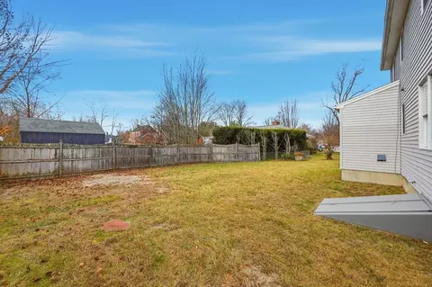 10 Woodcrest Rd, Springfield, MA 01129 photo 26