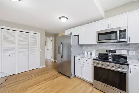 10 Woodcrest Rd, Springfield, MA 01129 photo 9