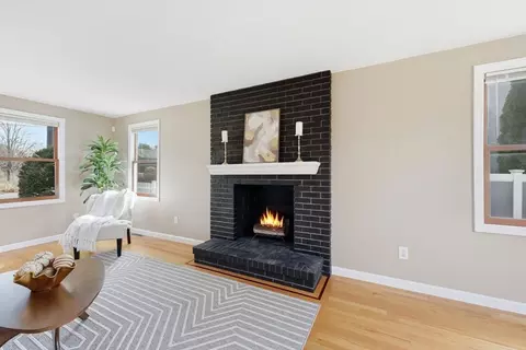 10 Woodcrest Rd, Springfield, MA 01129 photo 6