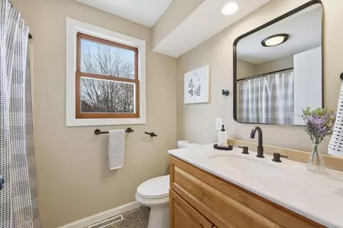 10 Woodcrest Rd, Springfield, MA 01129 photo 16