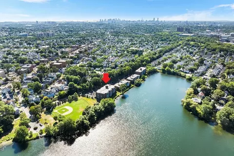 34 Hamilton Rd #302, Arlington, MA 02474