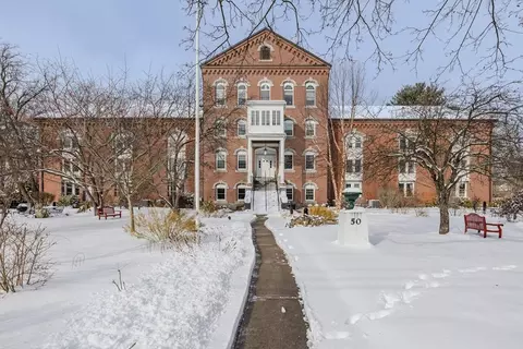 50 Union St #18, Northampton, MA 01060