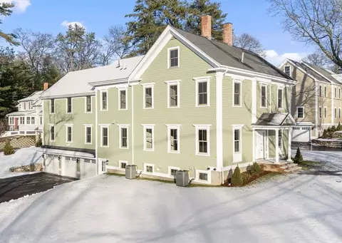105 Central St, Andover, MA 01810
