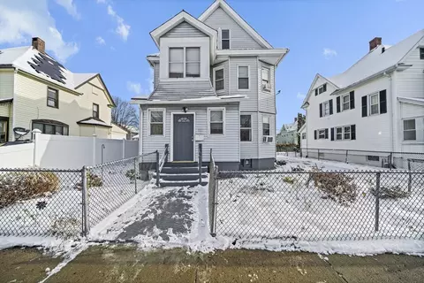 55 Malden St, Springfield, MA 01108