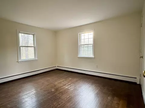 Bedroom - 55 Chickadee Ln, Centerville, MA 02632 photo 4 of 5