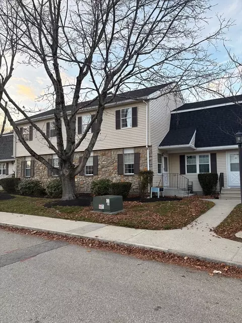 44 Pamela Ln #44, Amesbury, MA 01913