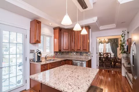 108 Brunswick St, Springfield, MA 01108 photo 12