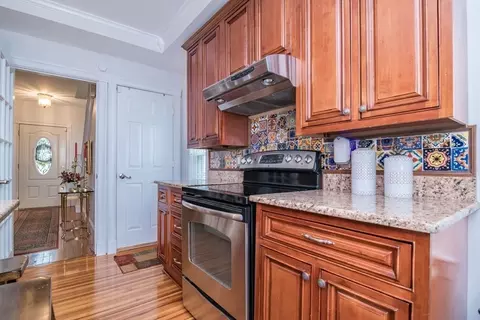 108 Brunswick St, Springfield, MA 01108 photo 10