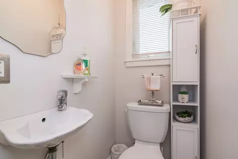 108 Brunswick St, Springfield, MA 01108 photo 14