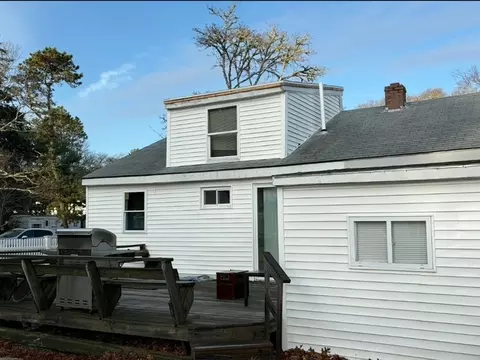 1 Gibbs Ball Park Rd, Wareham, MA 02571 photo 4