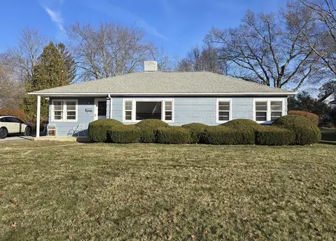 24 Pepka Dr, Webster, MA 01570