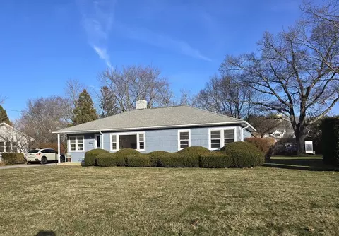 24 Pepka Dr, Webster, MA 01570 photo 2