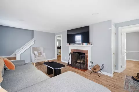 13 Bither St, Springfield, MA 01118 photo 5