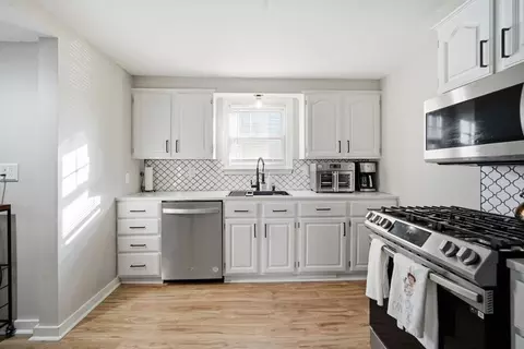 13 Bither St, Springfield, MA 01118 photo 9