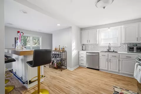 13 Bither St, Springfield, MA 01118 photo 8
