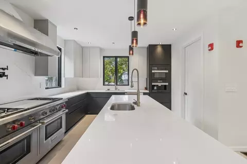 Kitchen - 883 Greendale Ave, Needham, MA 02492 photo 3 of 5
