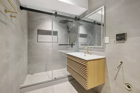 Bath - 883 Greendale Ave, Needham, MA 02492 photo 12 of 12