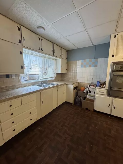 315-319 William St, Fall River, MA 02721 photo 15