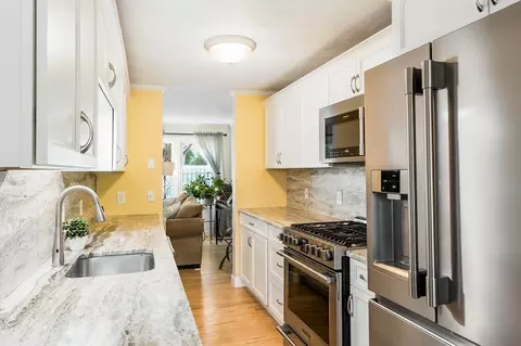 38 Kimball Ave #5, Ipswich, MA 01938
