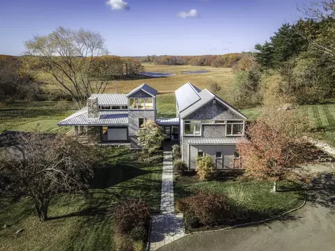 154 Argilla Rd, Ipswich, MA 01938