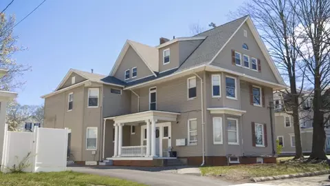 186 Summit St, Pawtucket, RI 02860