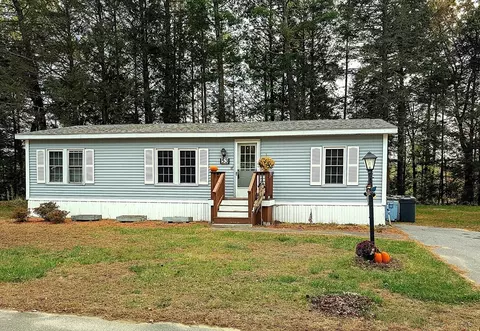 53 Earl, Athol, MA 01331