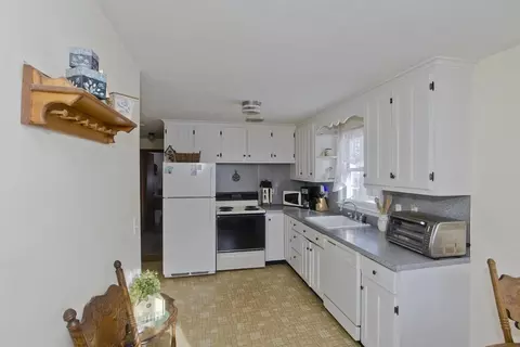129 Cooper St, Springfield, MA 01108 photo 6