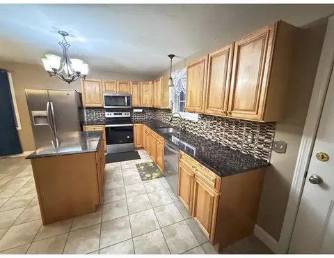 47 Gibbs St, Worcester, MA 01607 photo 11