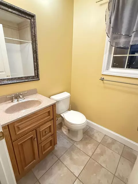 47 Gibbs St, Worcester, MA 01607 photo 14