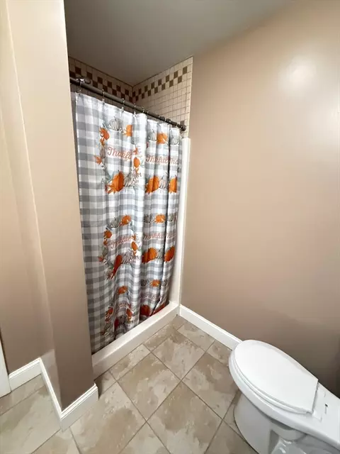 47 Gibbs St, Worcester, MA 01607 photo 18