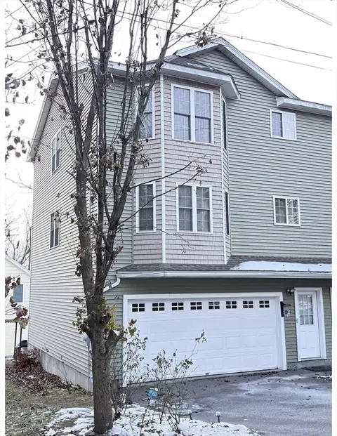47 Gibbs St, Worcester, MA 01607 photo 2