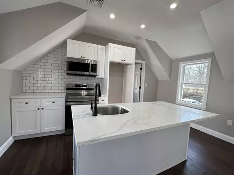 278 Cohannet St, Taunton, MA 02780