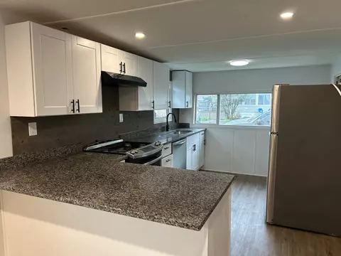 50 Mustang Ave, Marlborough, MA 01752