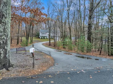 50 Old Spencer Rd, Charlton, MA 01507